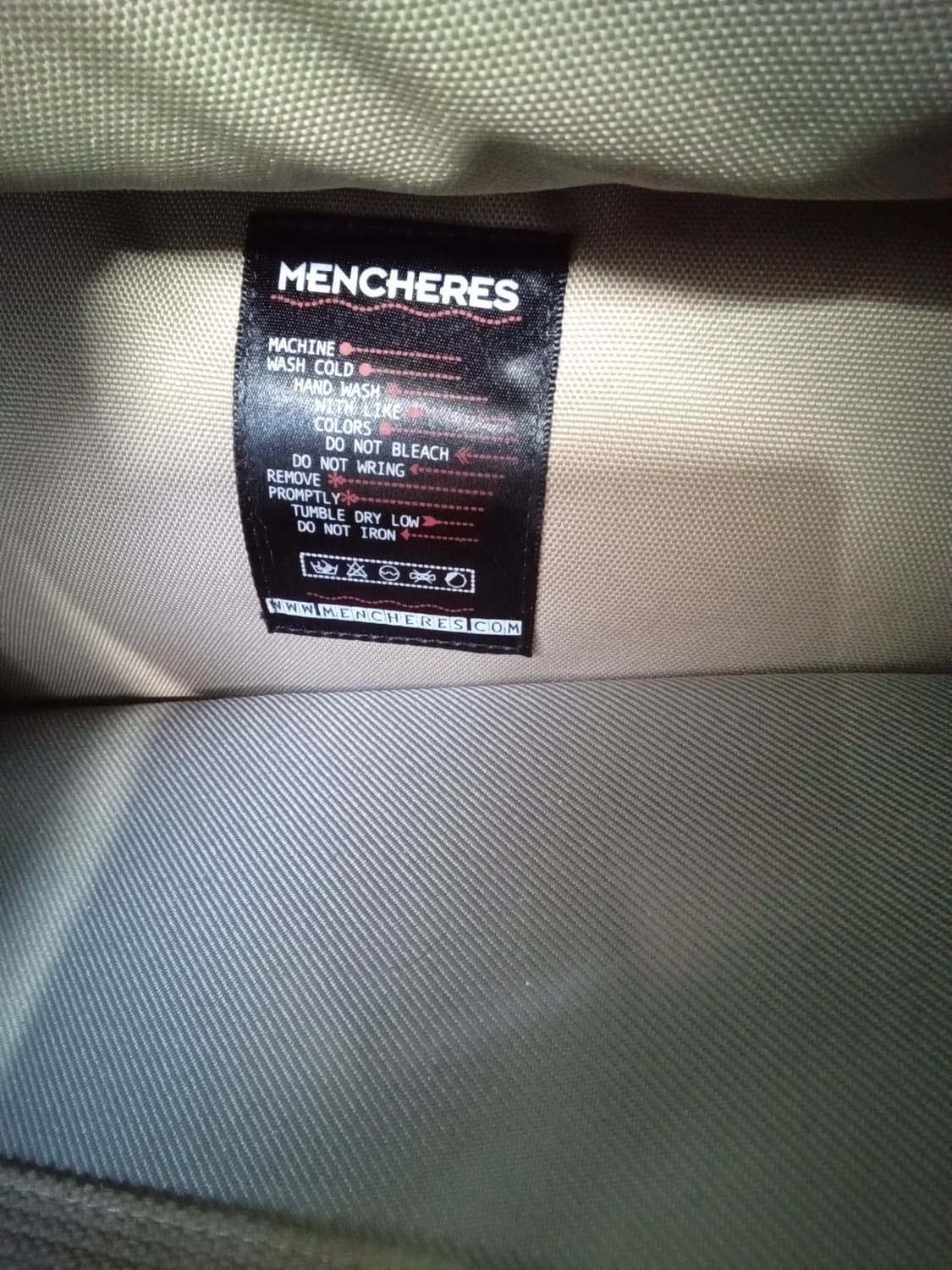 멘케레스 블랙 시그널 카메라 백팩 상품이미지2