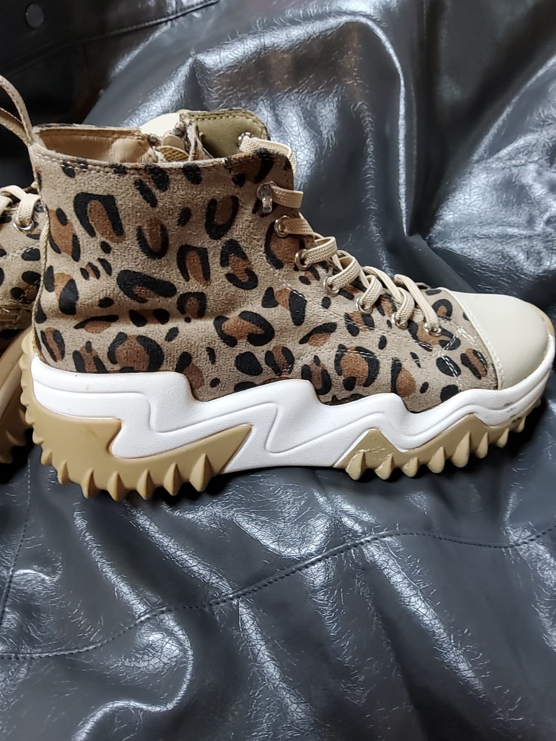 레오파드 하이탑 스니커즈 235 상품이미지5