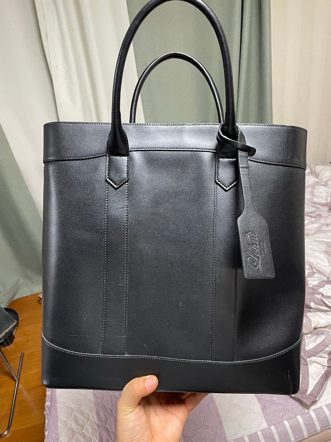 론트 lohnt 071 Black Tote Bag 팝니당 (끈x) 상품이미지1