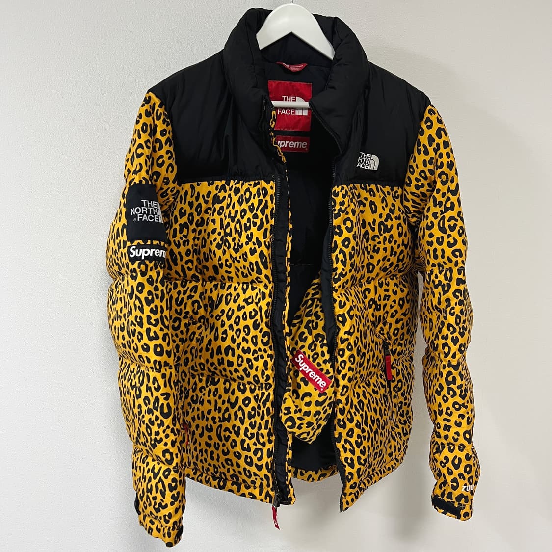 슈프림 노스페이스 11FW 레오파드 눕시 치토스 상품이미지3