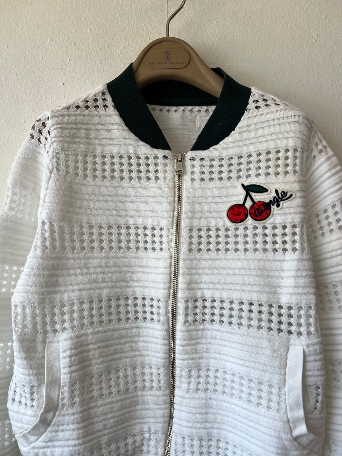 와이드앵글 여성 아이보리 집업점퍼 펀칭니트점퍼 상품이미지1