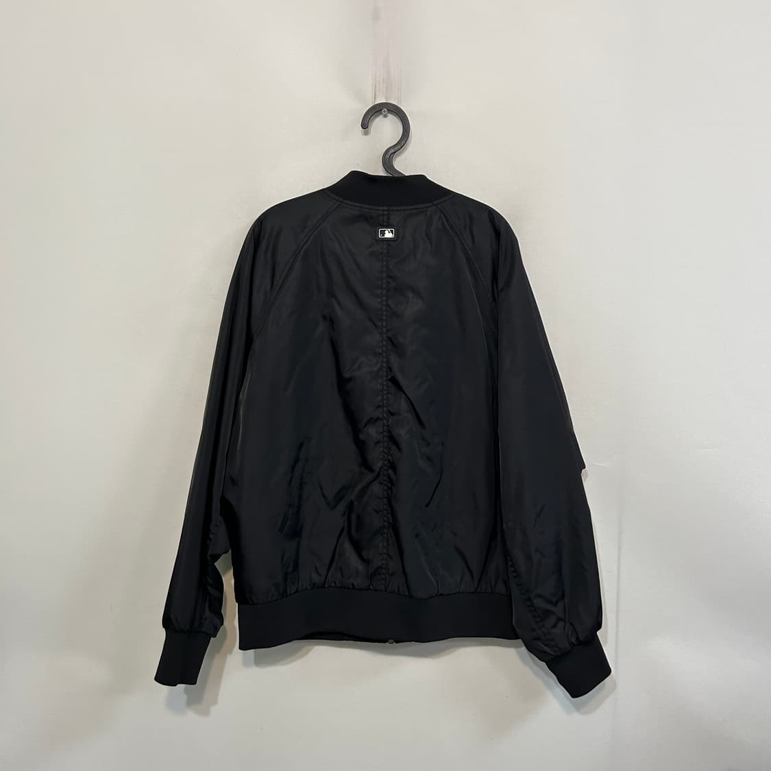 MLB 항공점퍼 블랙 봄버 자켓 95 남성 상품이미지3