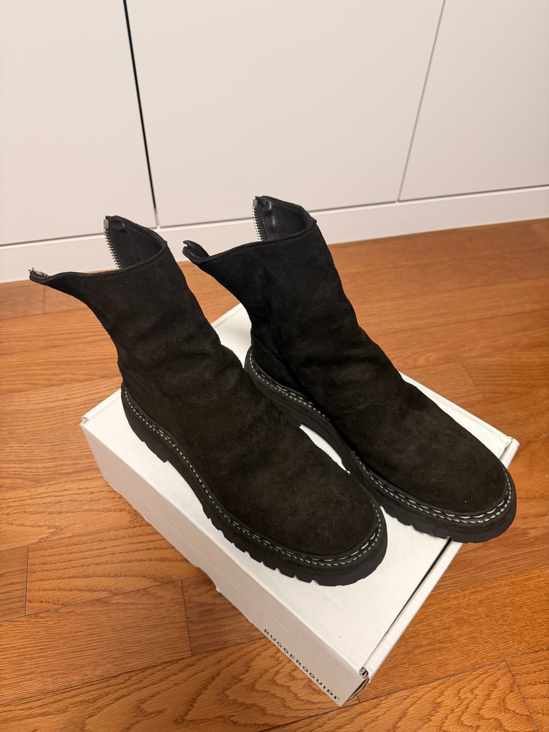 구이디796 41사이즈 상품이미지1