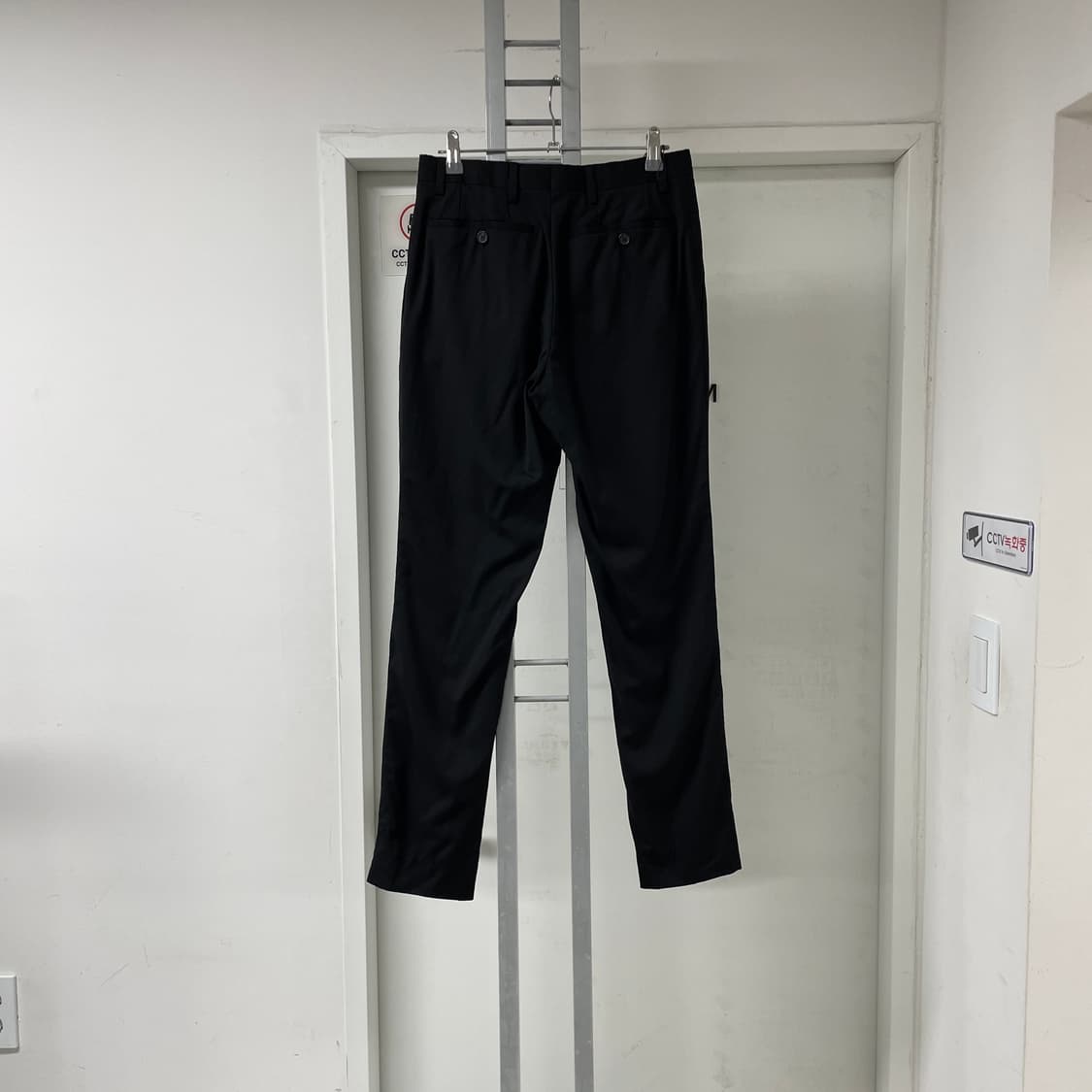 버버리 블랙 슬랙스 44(W) 상품이미지4