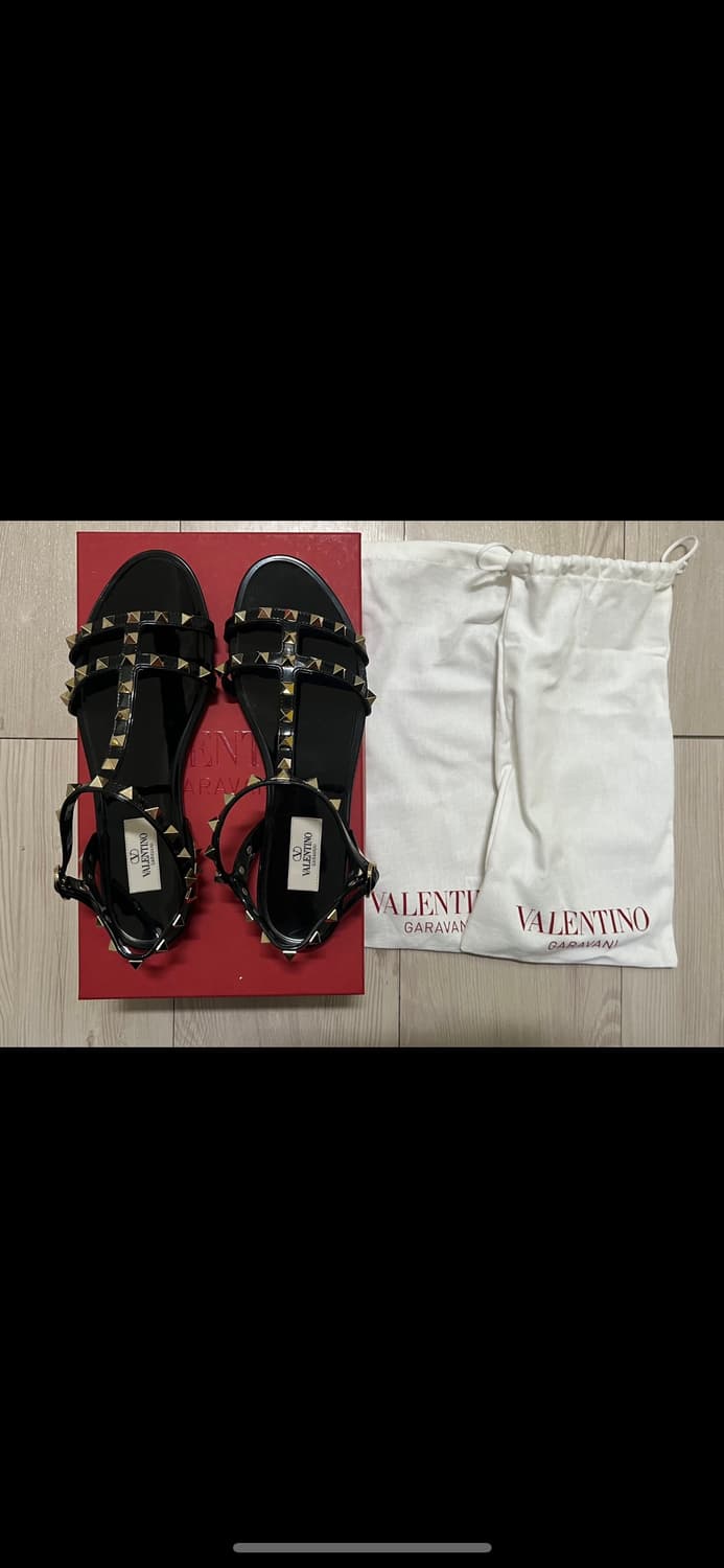 발렌티노 락스터드 플랫 샌들 250mm 상품이미지4