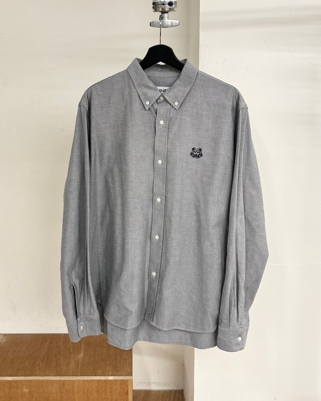 겐조 그레이 타이거 크레스트 버튼다운 셔츠 상품이미지1