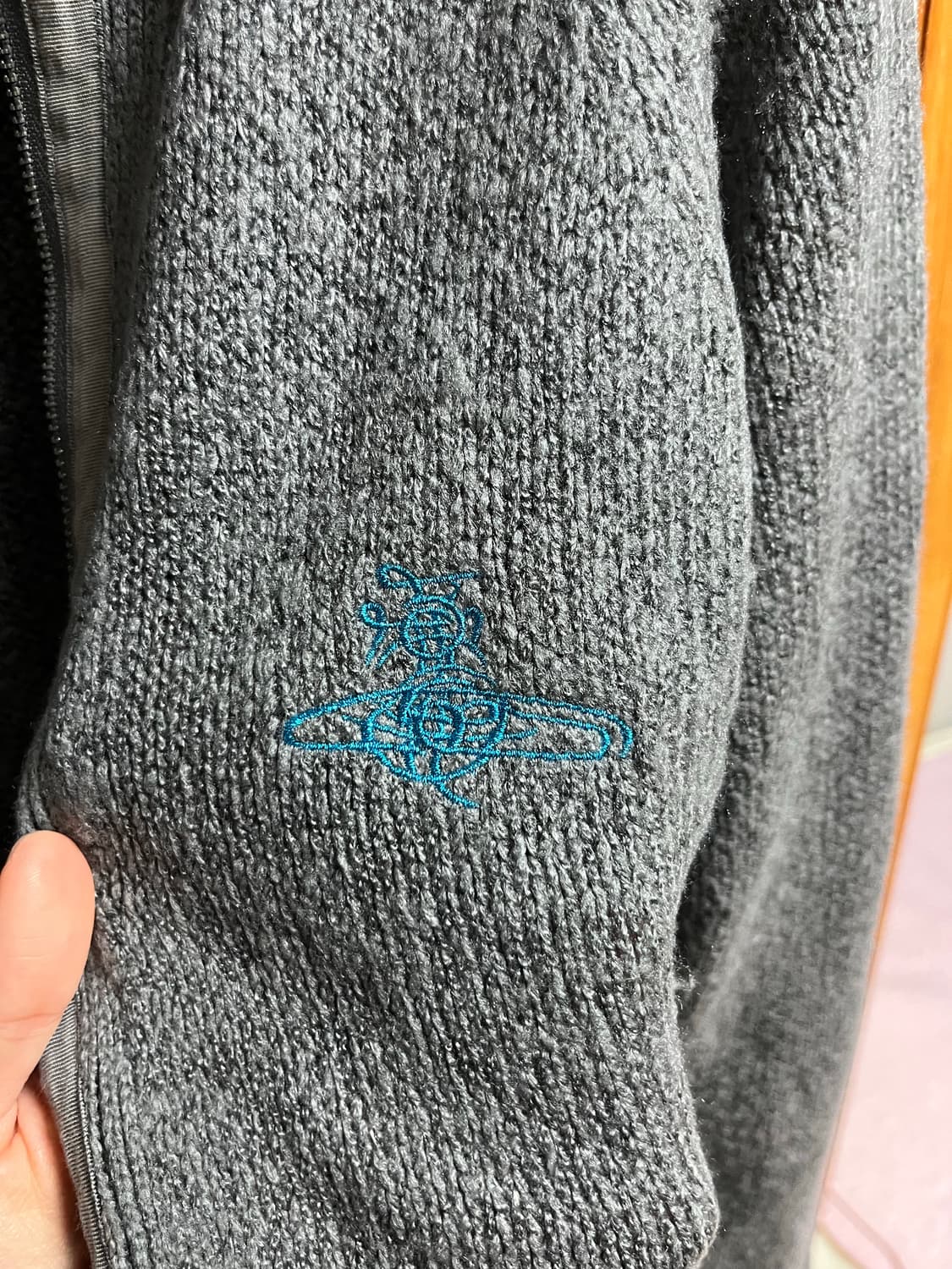 비비안웨스트우드 니트 집업 상품이미지2