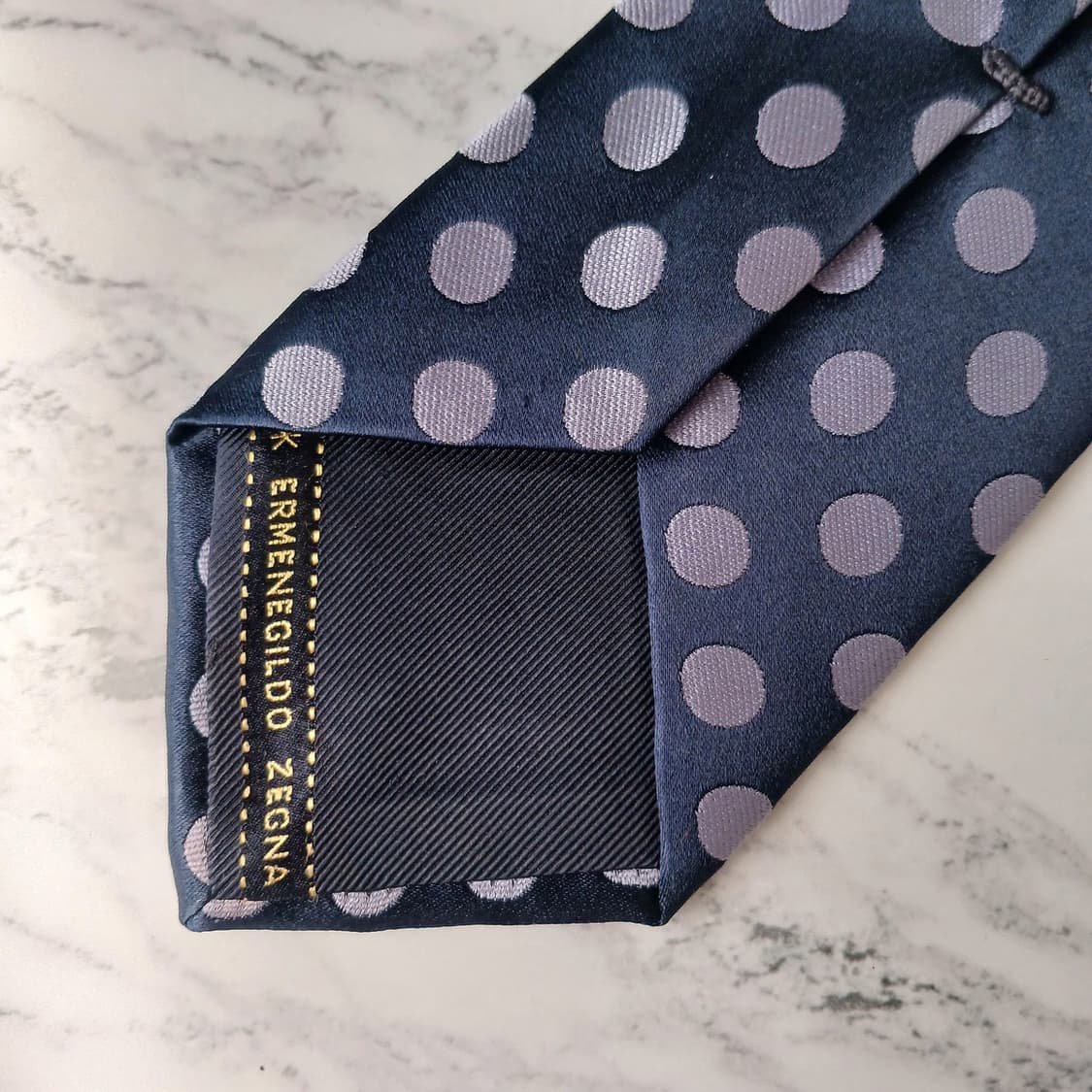 에르메네질도 제냐 도트 패턴 넥타이 8.5cm A+~A등급 E882
 상품이미지5