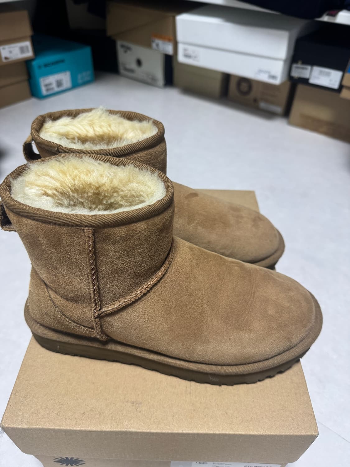 어그 클래식 미니2 풀박 230 상품이미지4