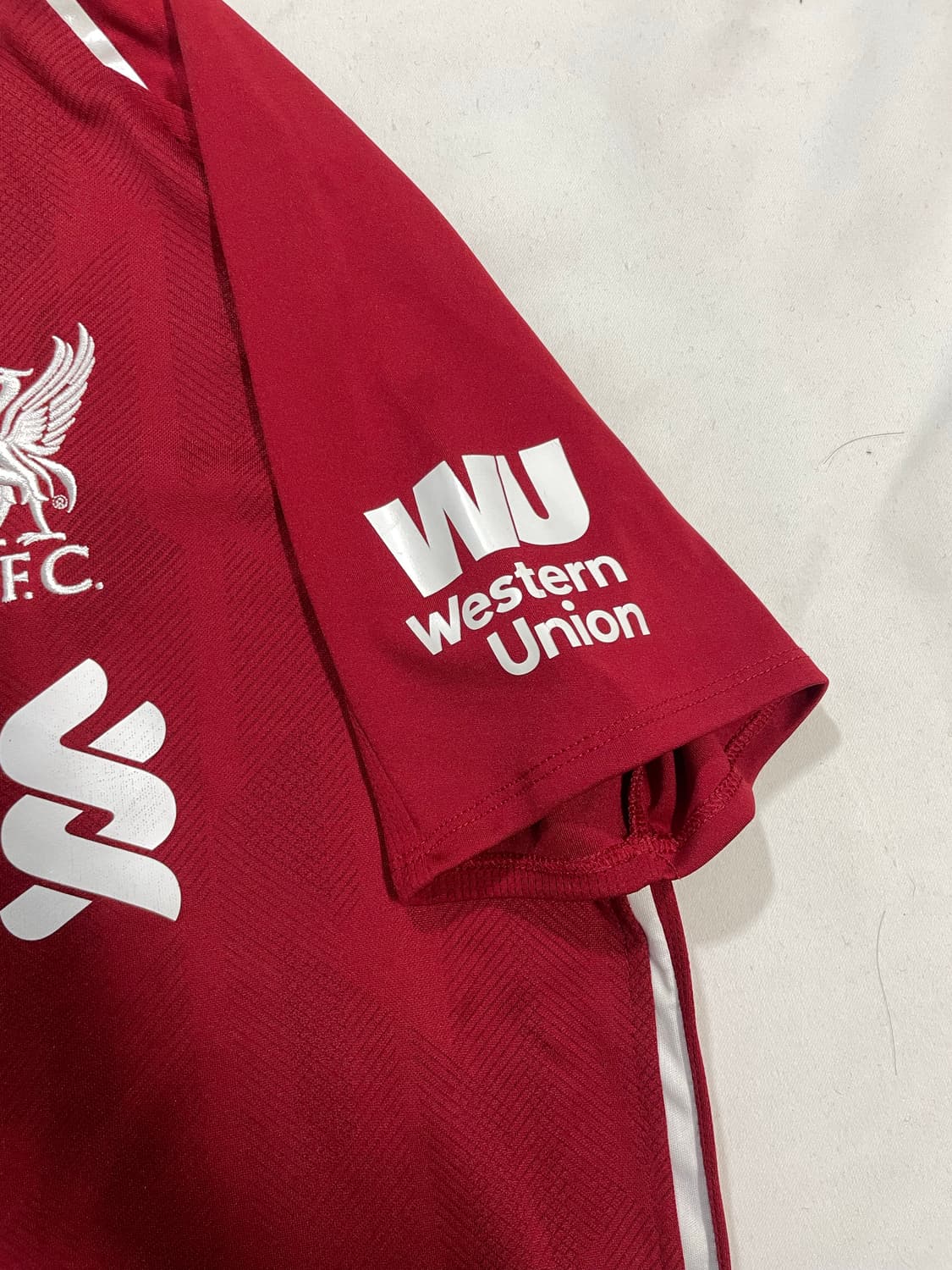 뉴발란스 리버풀 18-19 홈 유니폼 상품이미지5