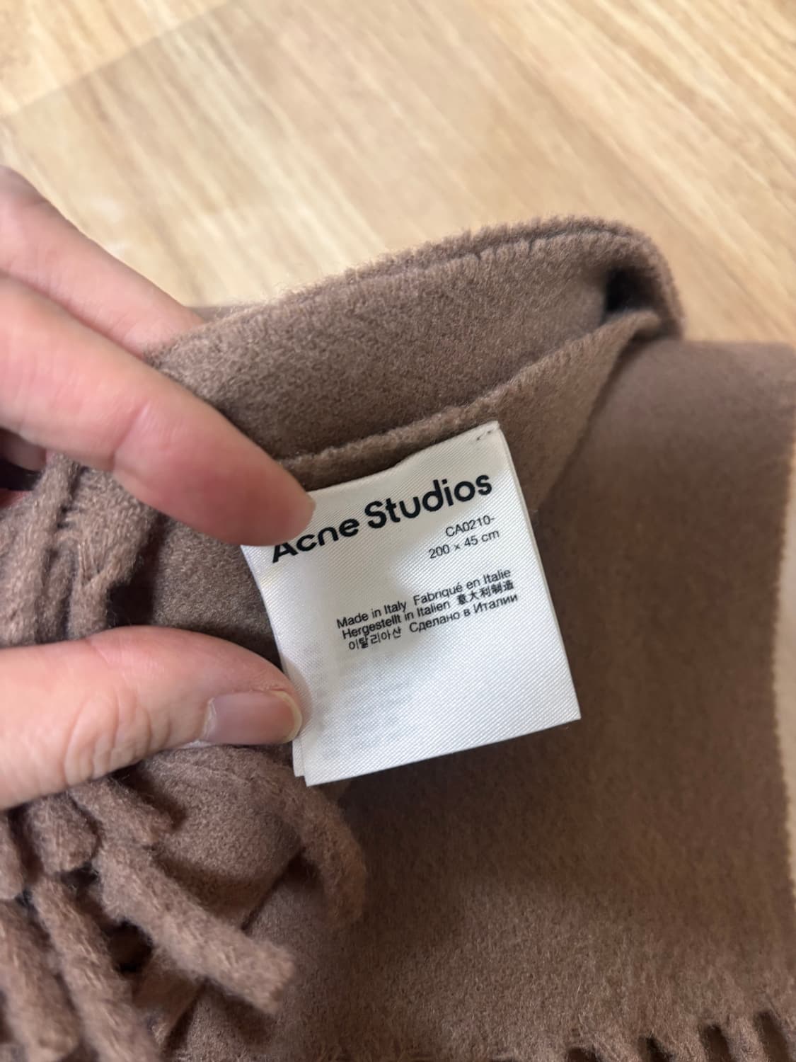 아크네 기본 머플러 일본 백화점 구입  상품이미지2