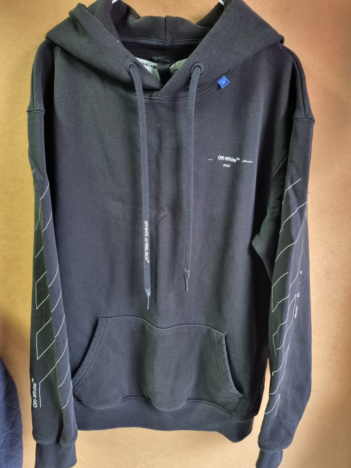 오프화이트 남성 후드티  상품이미지1