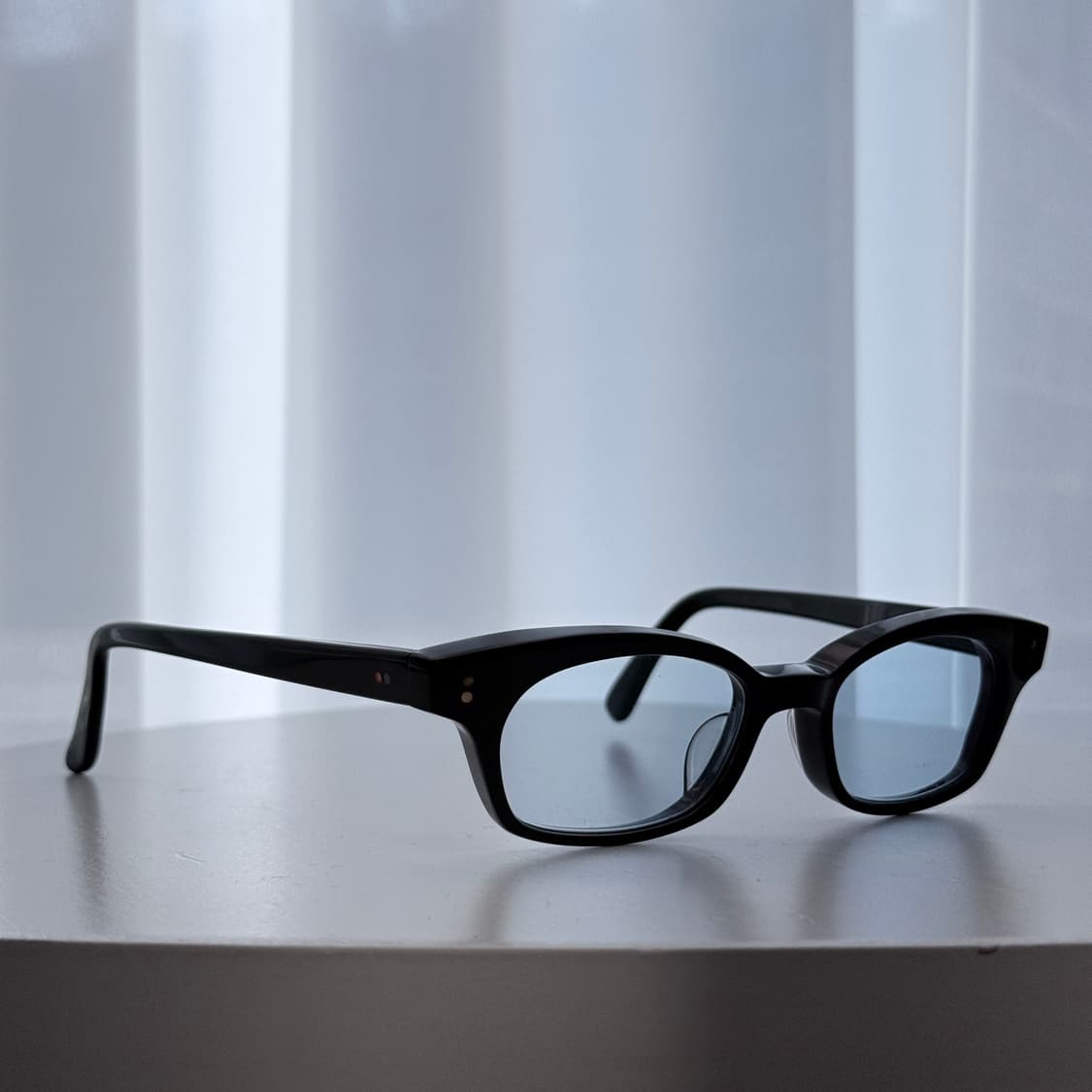 백산안경 THOM 블랙 (변색렌즈 블루) 상품이미지2