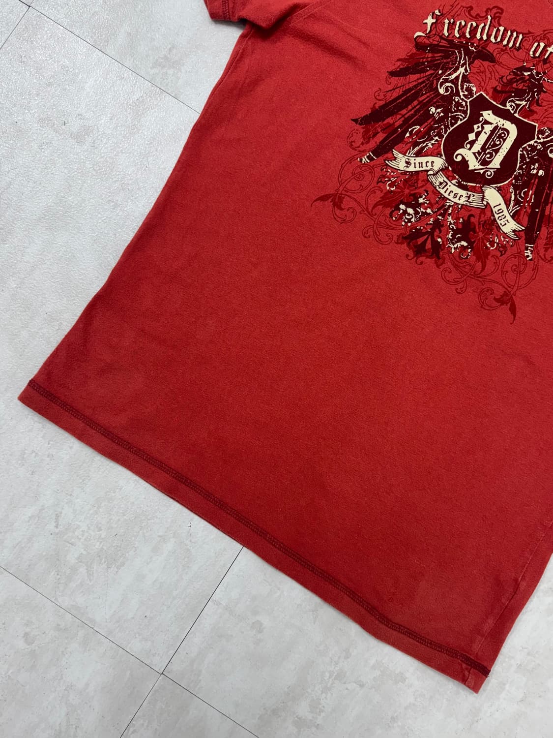 •디젤 Y2K 그래픽 반팔 티셔츠 상품이미지3