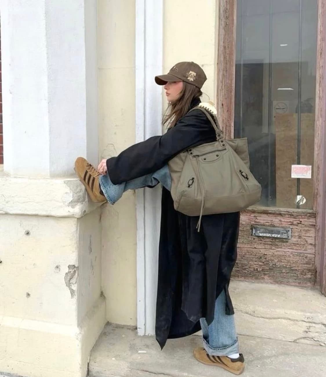 발렌시아가 클래식 시티백 선데이 || 모카 상품이미지2