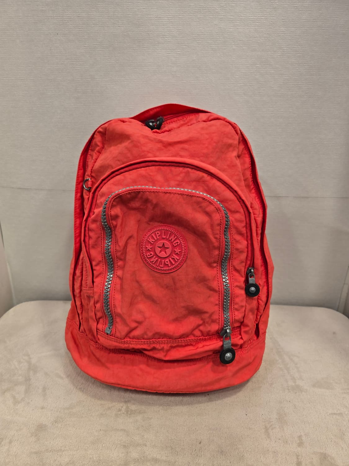 키플링 빅사이즈 코랄색 확장형 백팩 상품이미지1
