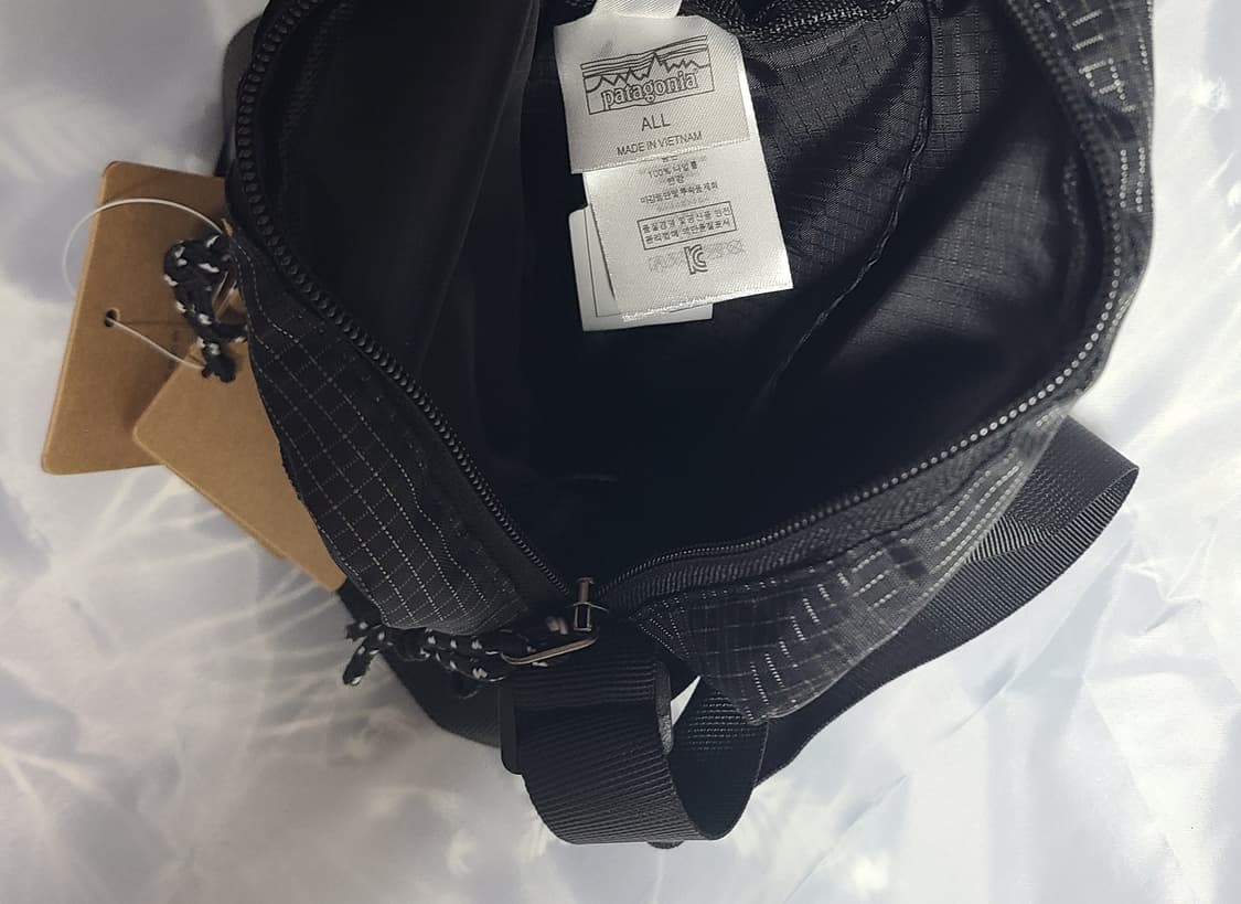 [새상품] 파타고니아 미니 크로스백/ 3가지 색상 상품이미지3