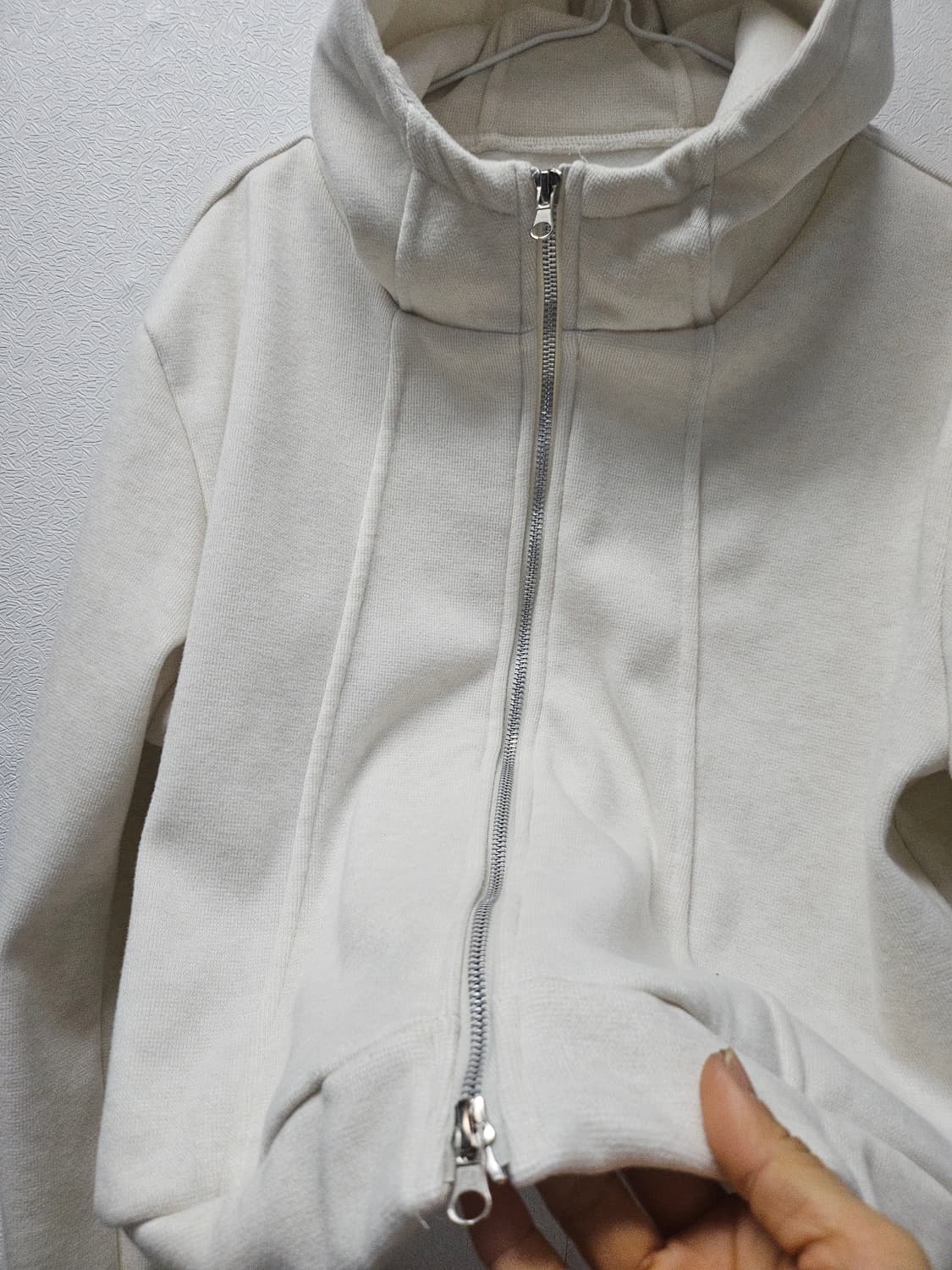 아이보리 크롭 후드집업 Free  살짝도톰두께 상품이미지3