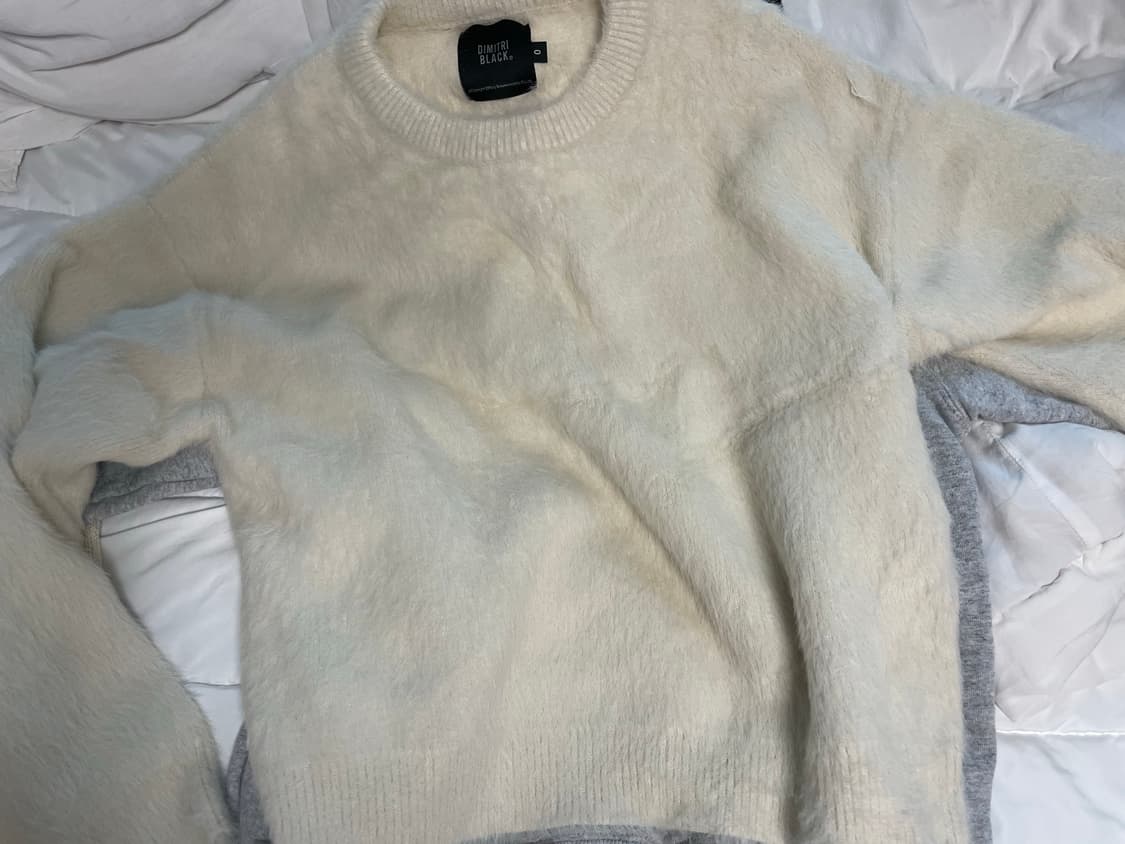 디미트리블랙 에센셜 헤어리 라운드 니트 오트밀 상품이미지2