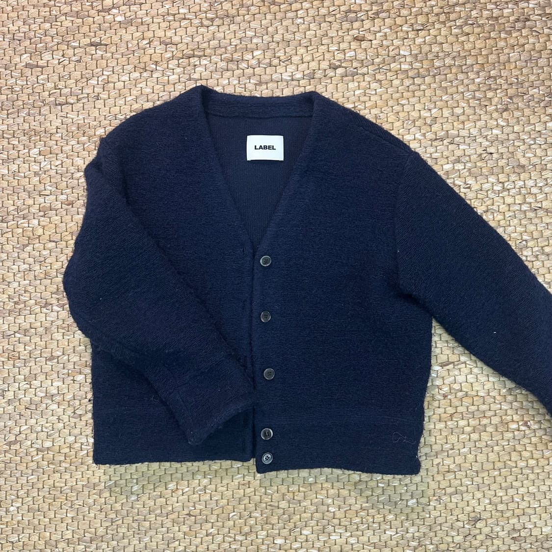 1 라벨아카이브 플러피 네이비 가디건 상품이미지4