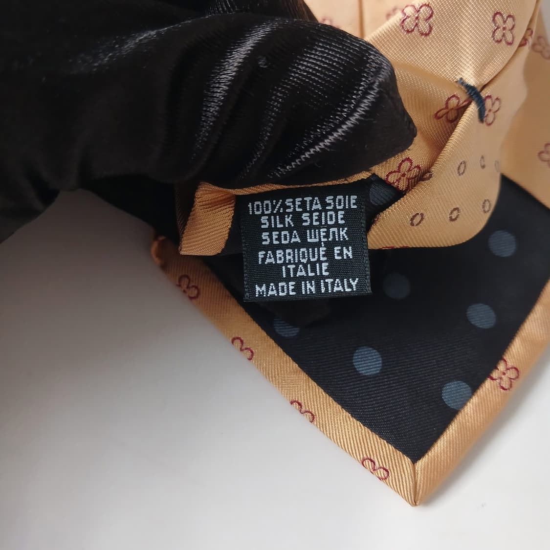 웅가로 실크 골드 플라워 자카드 넥타이 9.3cm A등급 A19102
 상품이미지8