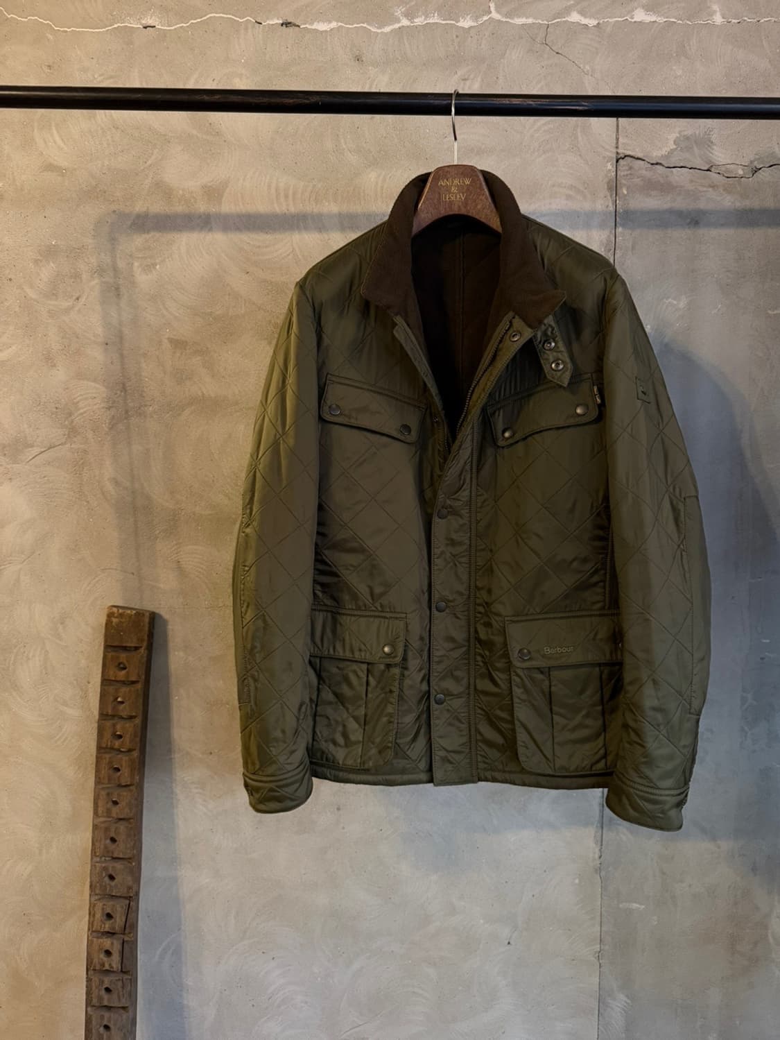 바버 인터내셔널 퀼팅자켓 남성100 상품이미지10