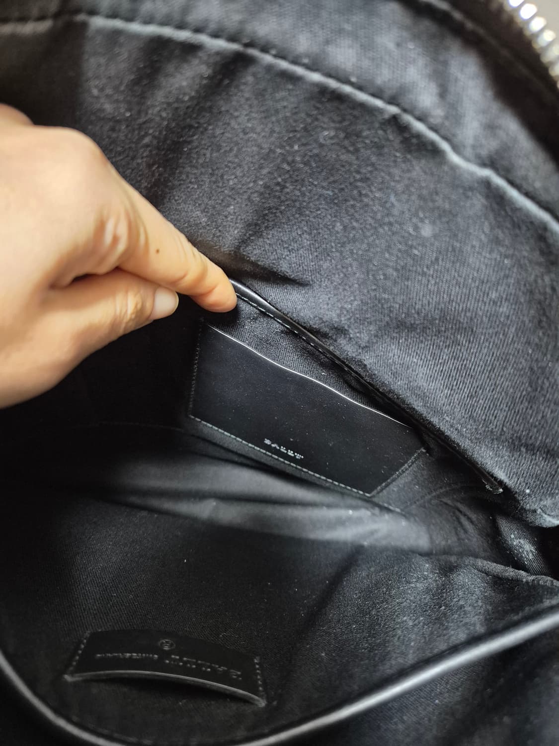 (정품) Bally 발리 블랙 가죽 크로스백 메신져백 상품이미지8