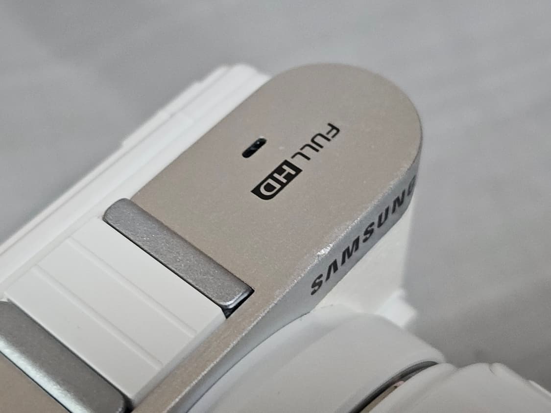 삼성 NX300M 미러리스 카메라 화이트 상품이미지8