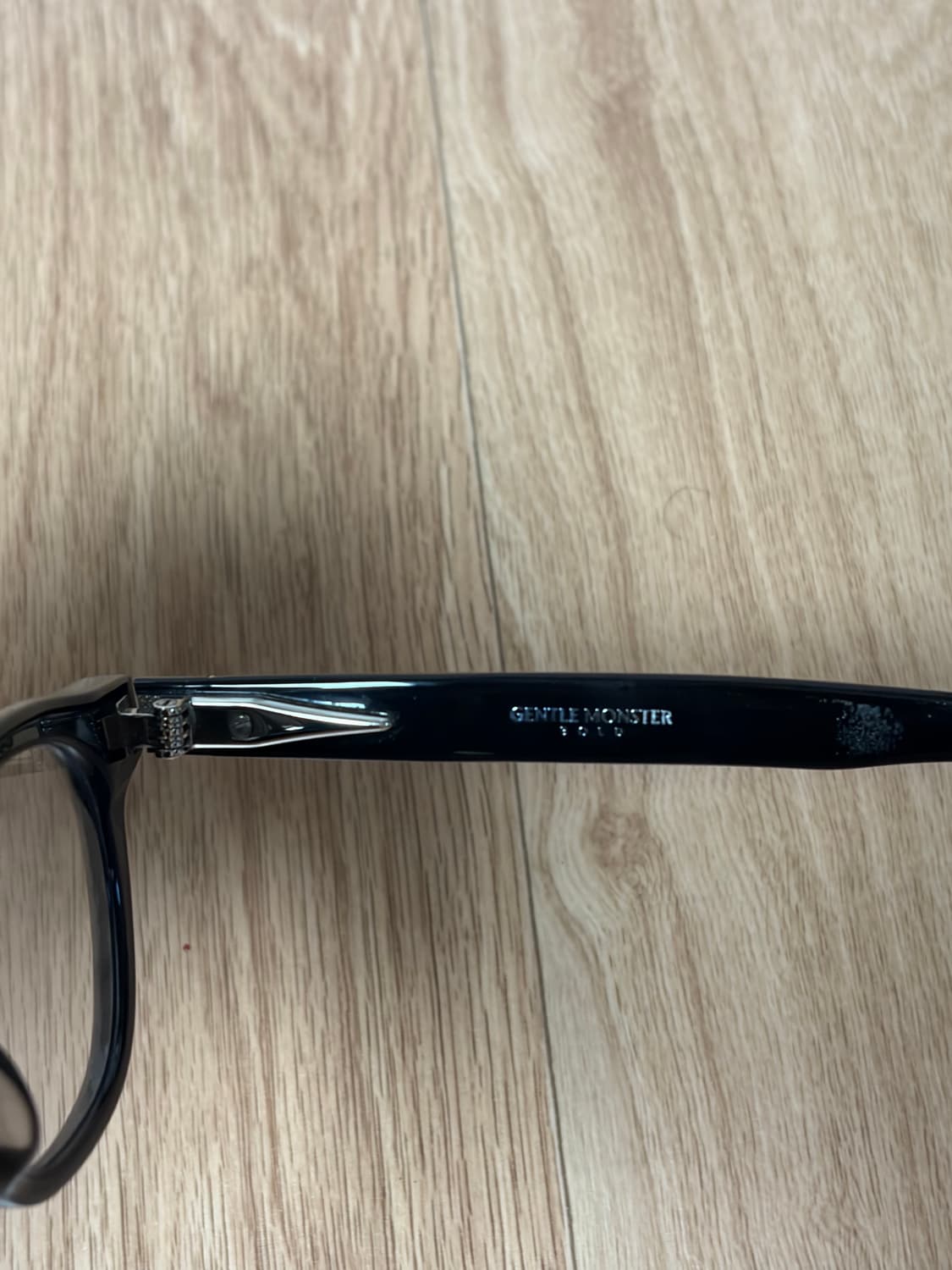 젠틀몬스터 본조 안경 팝니다 상품이미지4