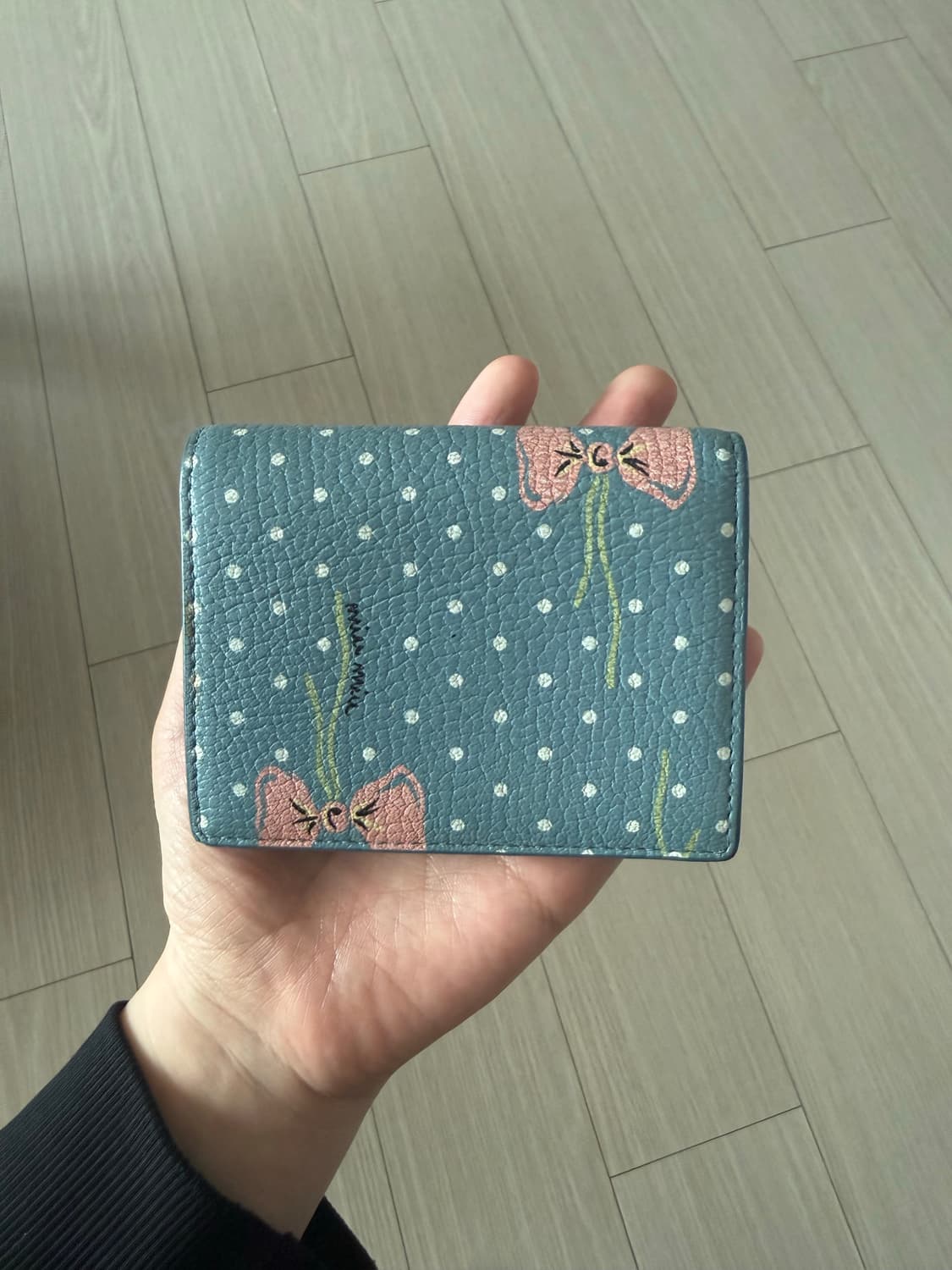 미우미우 도트 반지갑 상품이미지4