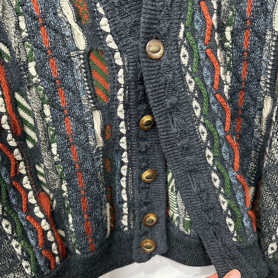 게쿠 쿠지스타일 케이블 니트 가디건 상품이미지3