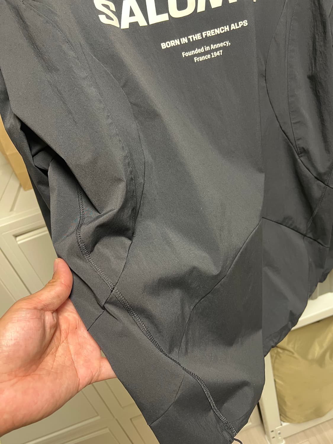 새상품.XXL) 살로몬 uni 슬레이트 우븐풀오버(블랙) 상품이미지4