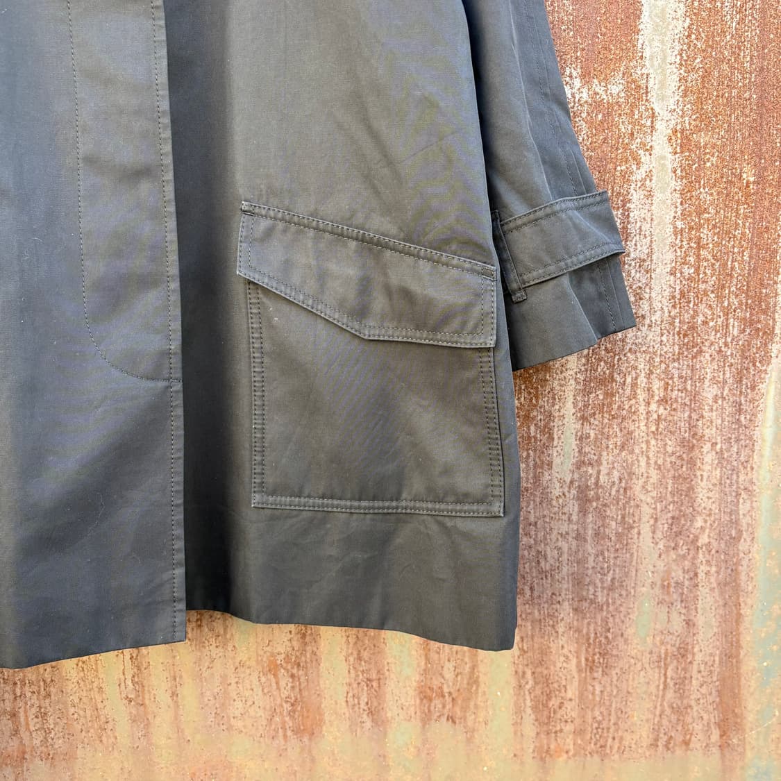 아쿠아스커텀 블랙 래글런 투 포켓 코트 상품이미지4