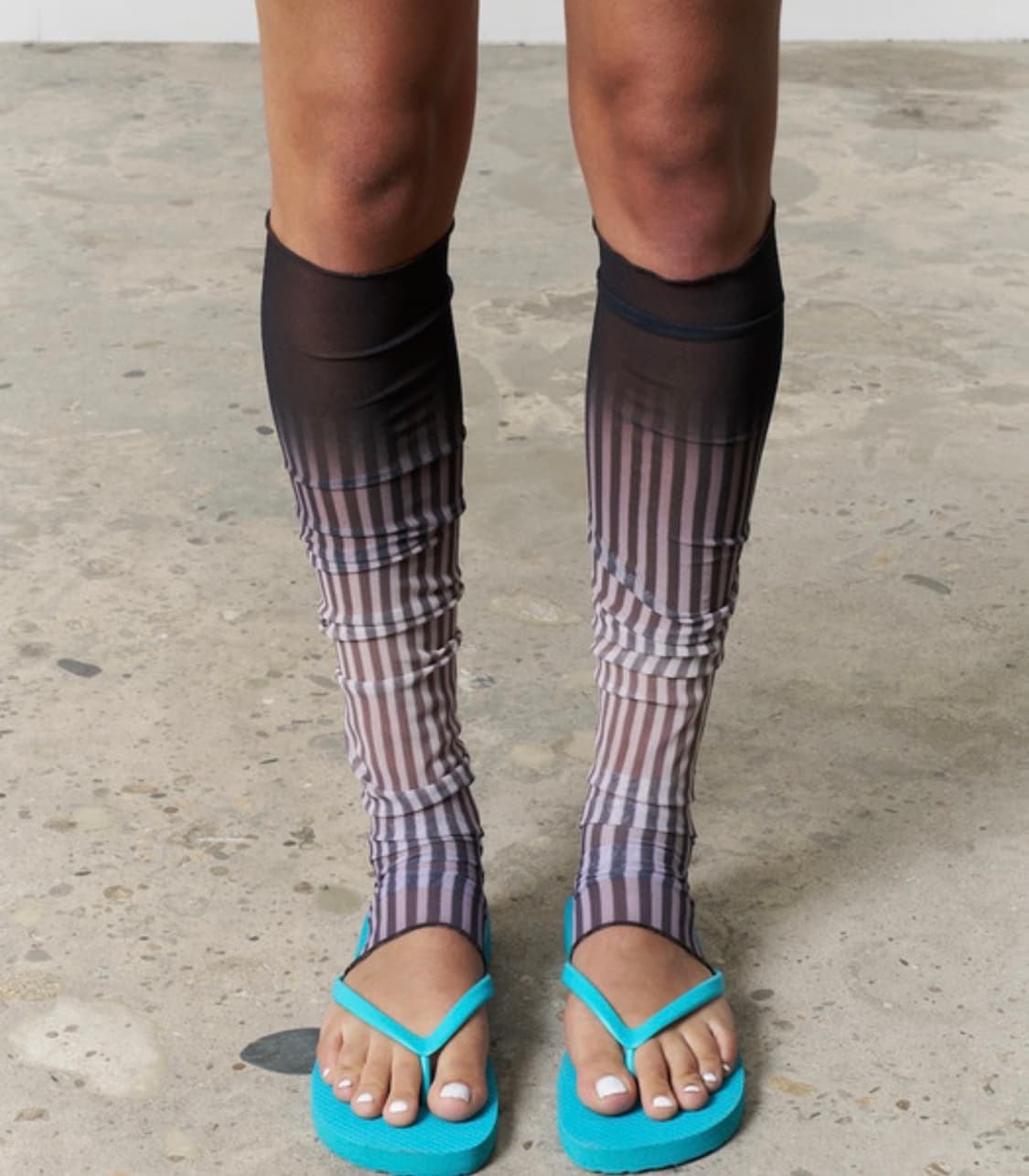 오들리워크샵 Light Stripe Mesh Leg Warmers, Lo 상품이미지1
