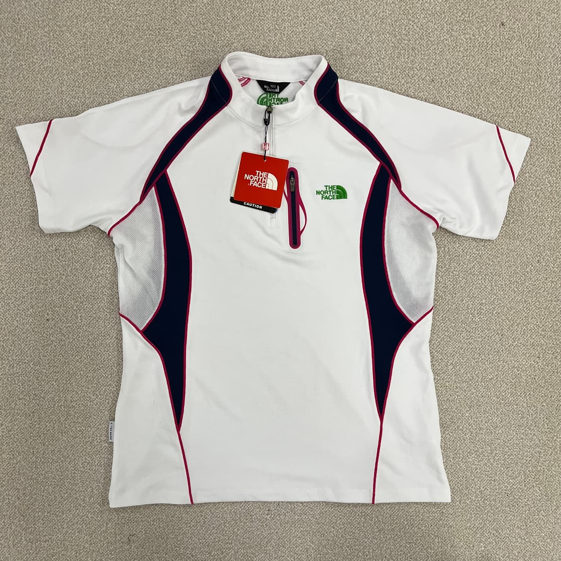 100 새상품 노스페이스 기능성 반팔티 0225M2 상품이미지1