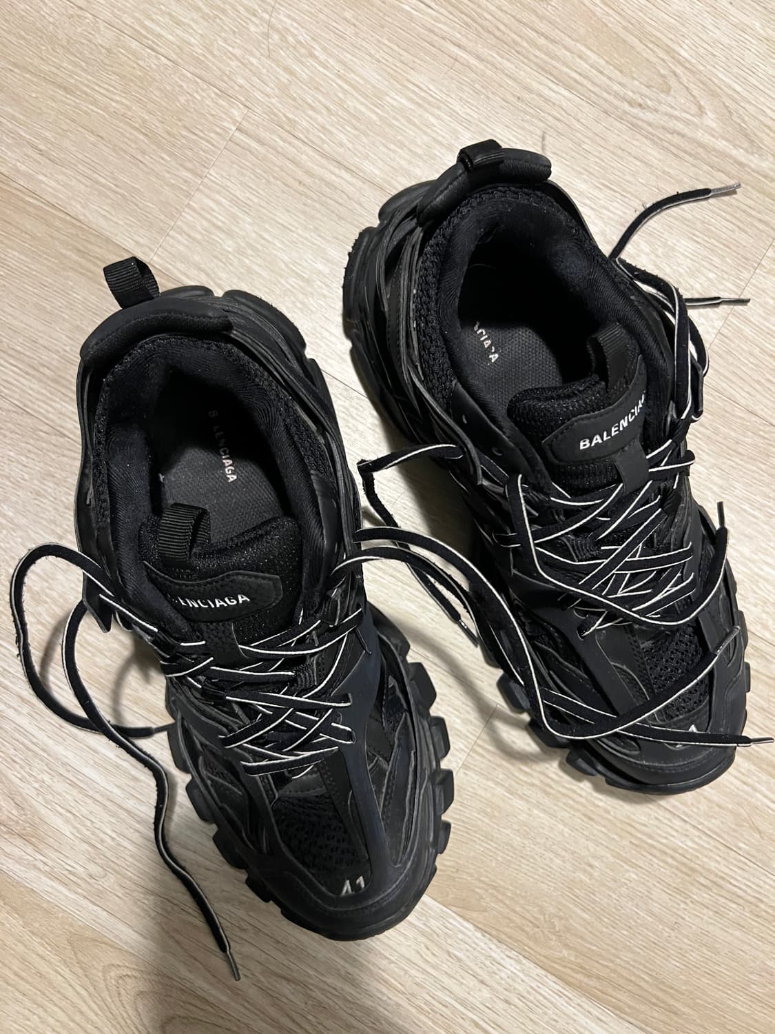 발렌시아가 트랙 스니커즈 블랙 41 상품이미지6