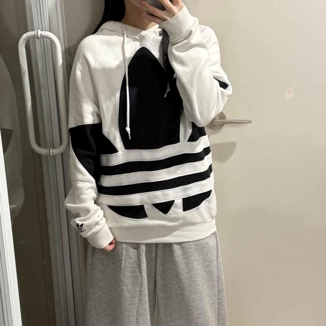 아디다스 후드티 상품이미지2