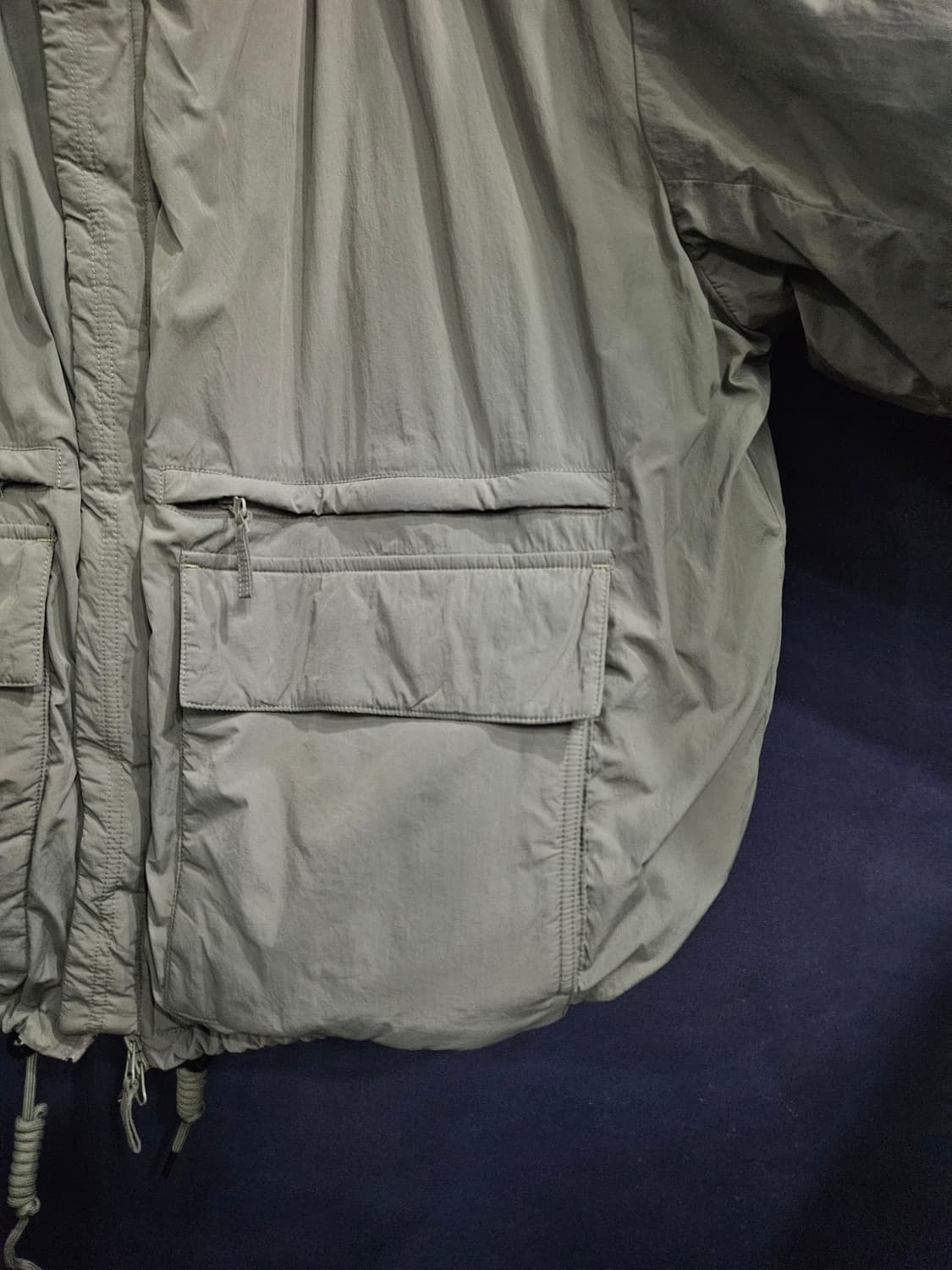 뱀파이어 위켄드 라이트카키 남성 오버핏 105~110 덕다운 숏패딩  상품이미지6