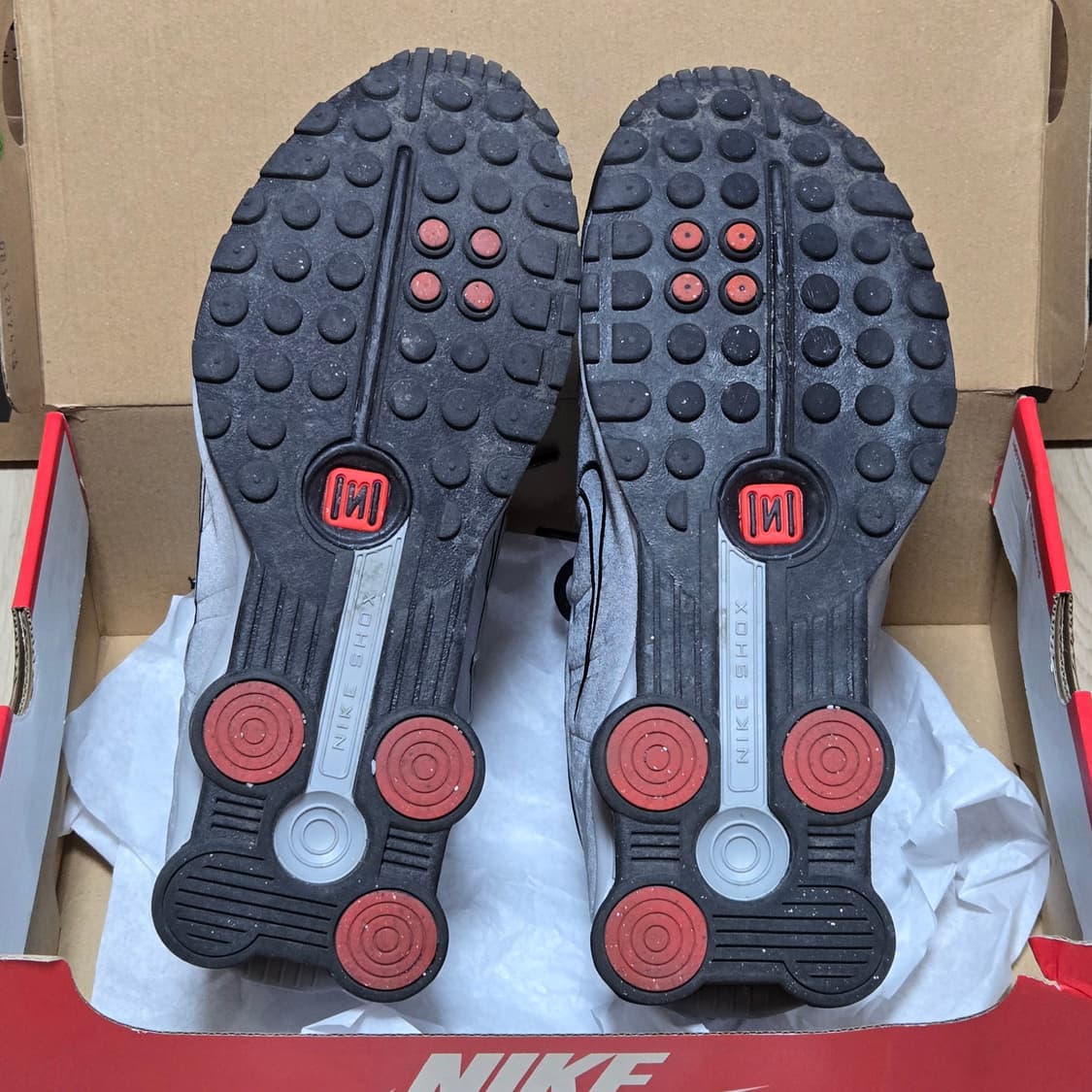 나이키 샥스 R4 레드 280 상품이미지4