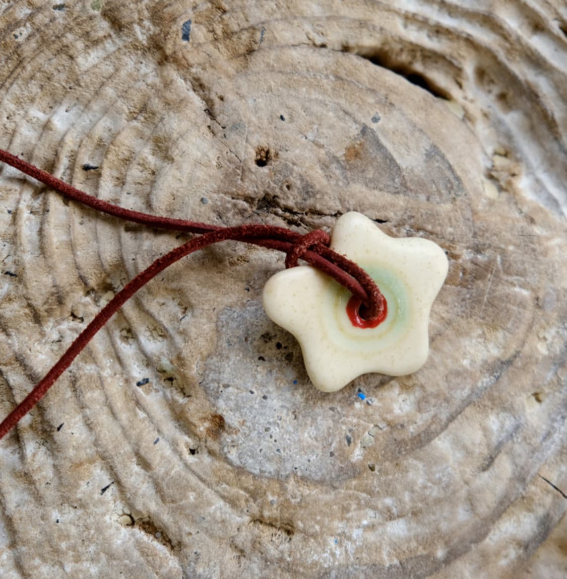 그린프로덕트 X MIDO Wish Wish Necklace Ivory 상품이미지1