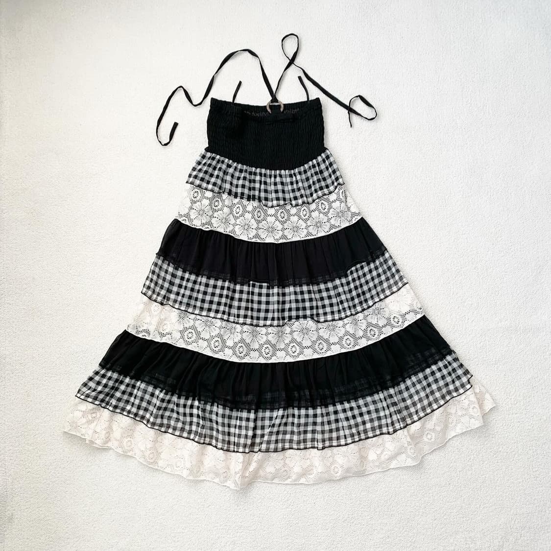 블랙 레이스 패치 원피스 상품이미지1