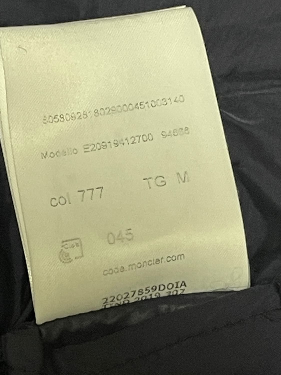 [ M ] 몽클레어 니트패딩 김현우 니트패딩 트리콧 네이비 상품이미지8