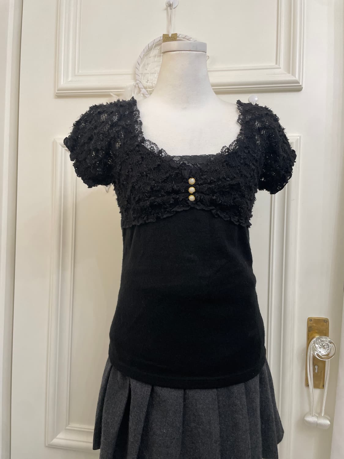black sleeve crochet shirring knit top&l 상품이미지6