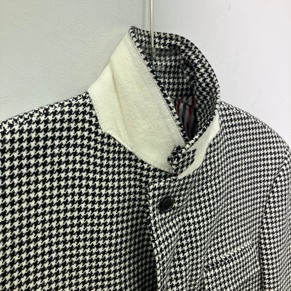 톰브라운 하운드투스 패턴 울코트  상품이미지5