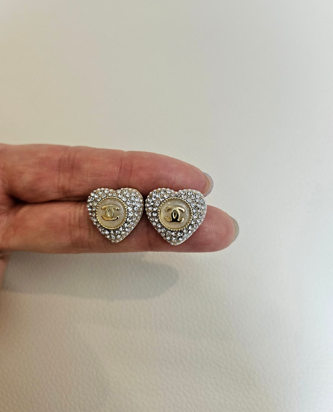 샤넬 큐빅하트 진주 샴페인골드 귀걸이 업사이클링 상품이미지6