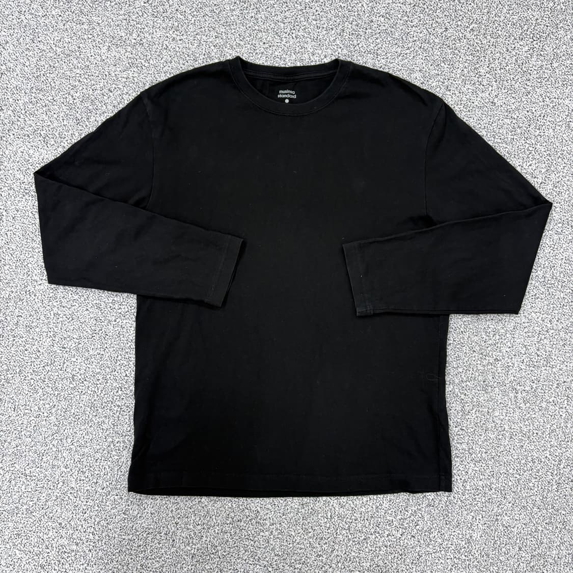 S 무신사스탠다드 긴팔티 라운드 블랙 0311J 상품이미지1