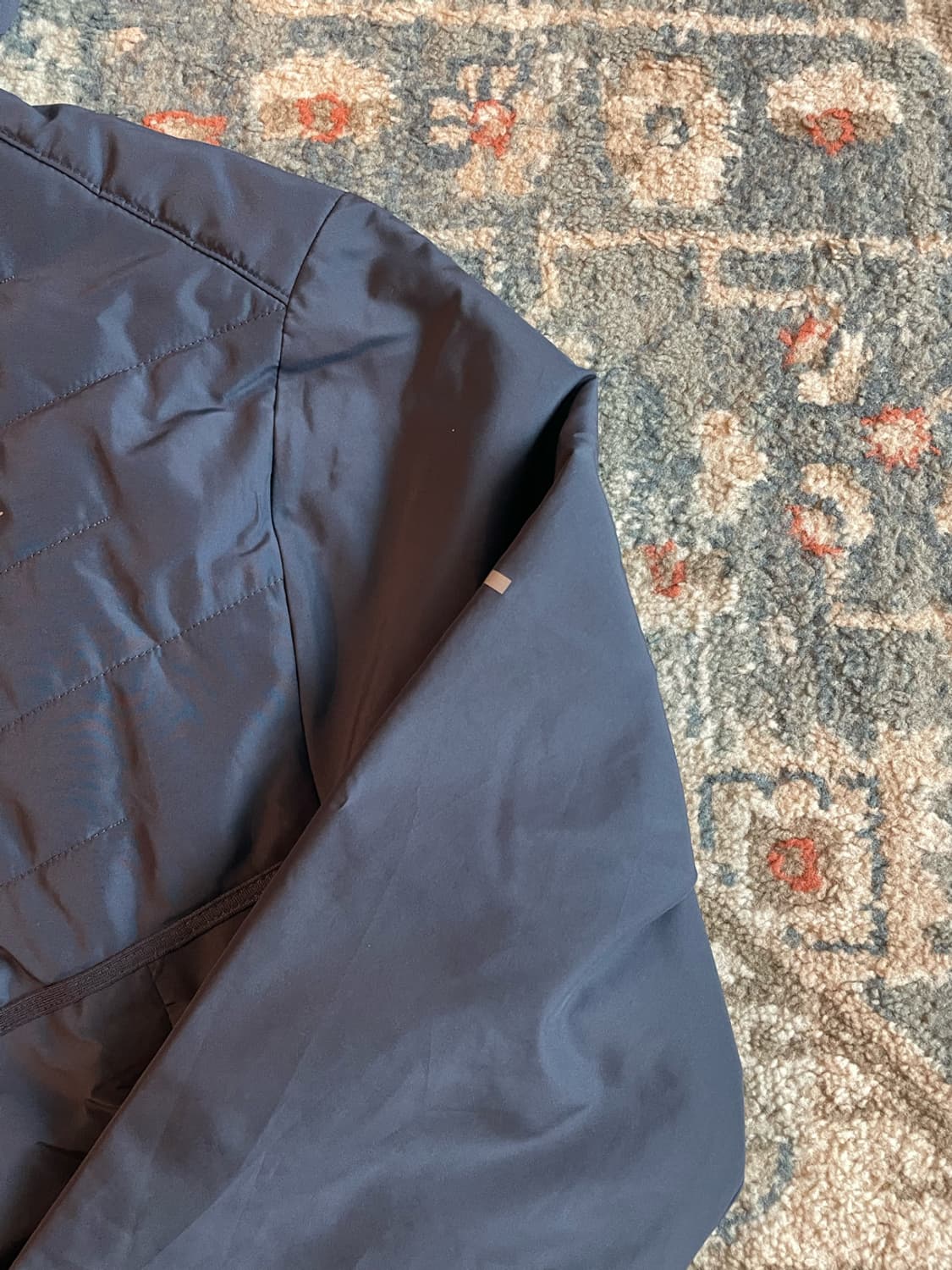 나이키 써마 핏 리펠 남성 에어로레이어 재킷 패딩(새제품.L) 상품이미지3