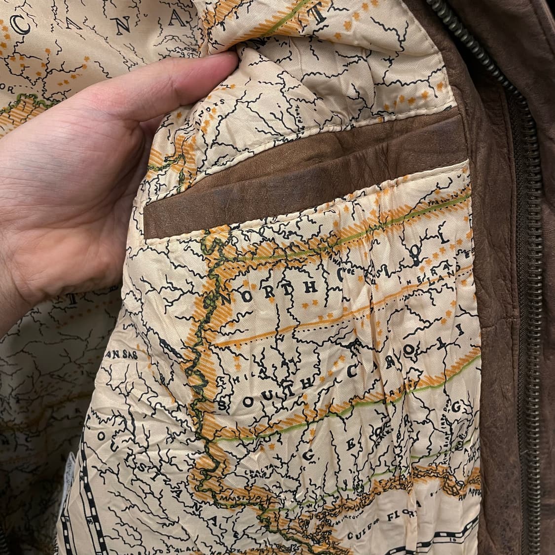 90s 글로벌 아이덴티티 레더 가죽 봄버 자켓 상품이미지9