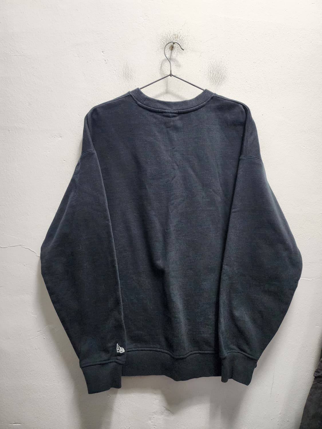 뉴에라 프린팅 맨투맨 상품이미지2