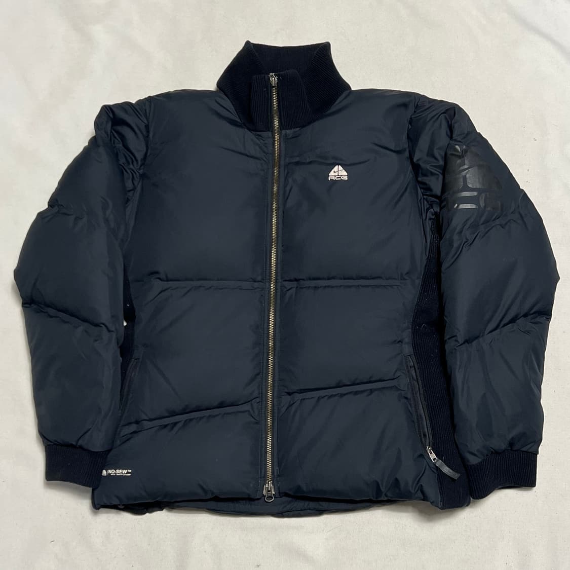 3 나이키 ACG 구스다운 패딩 상품이미지2